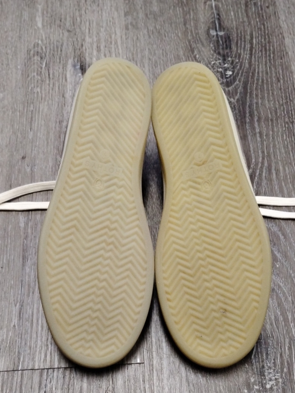 Rothy's The Lace Up Sneakers W7 - Picture 12 of 12